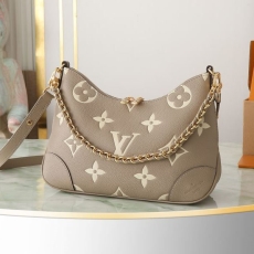 Louis Vuitton Hobo Bags